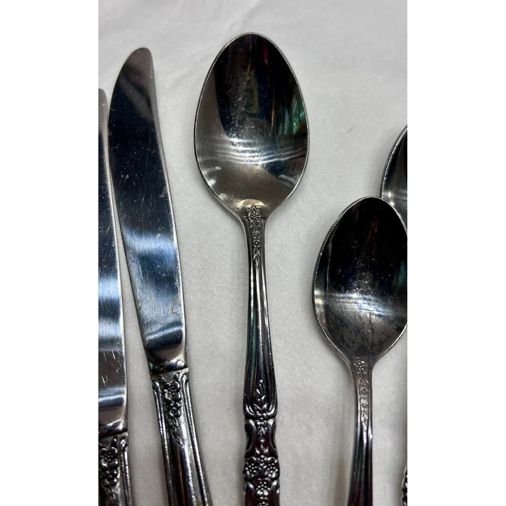 Rogers Stainless Korea Flatware Set Vintage Floral Pattern 14 Pieces Mixed